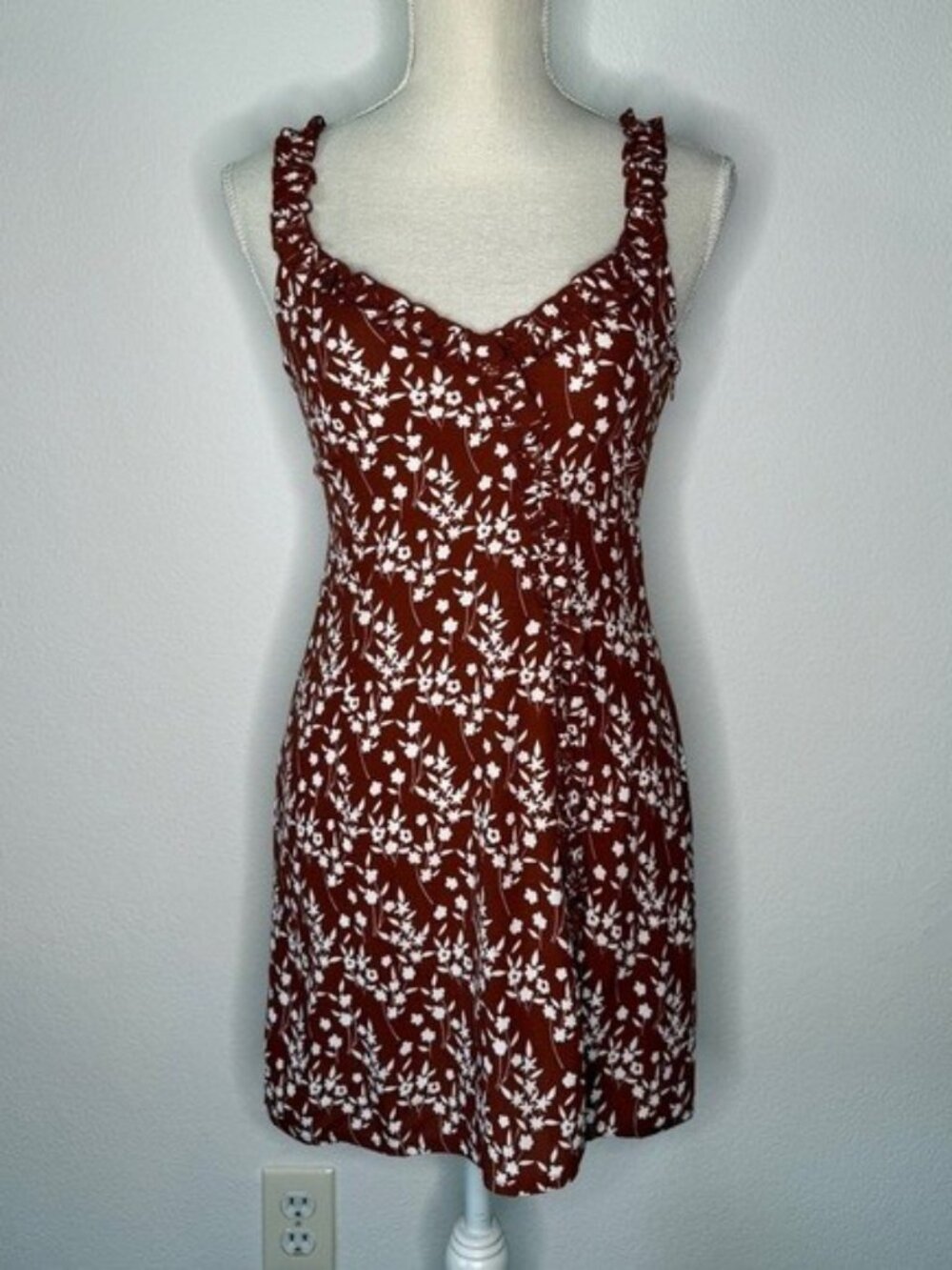 With Jéan Bea Rust Floral Ruffle Strap Sweetheart Mini Dress Side Slit Size XS
